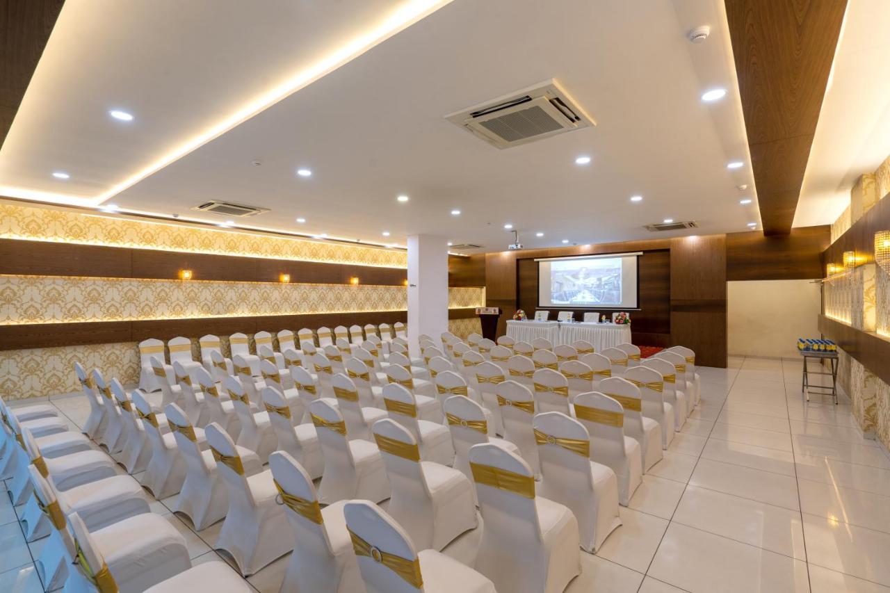 Jalashray Resort Nadiad Экстерьер фото