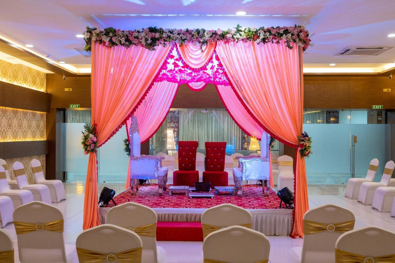 Jalashray Resort Nadiad Экстерьер фото