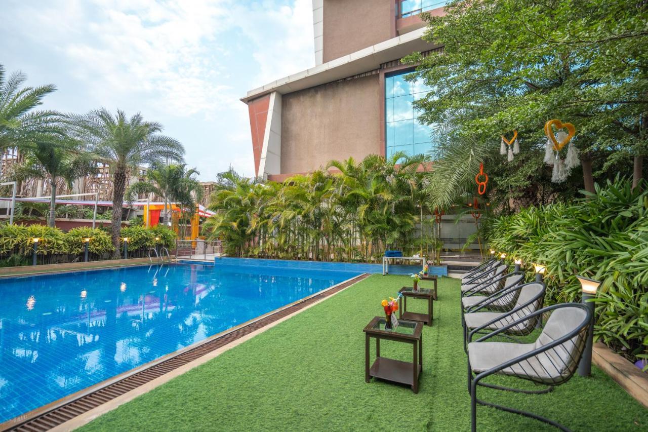 Jalashray Resort Nadiad Экстерьер фото