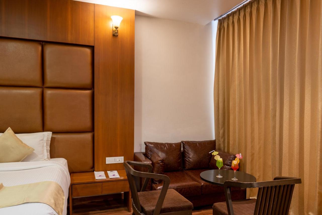 Jalashray Resort Nadiad Экстерьер фото