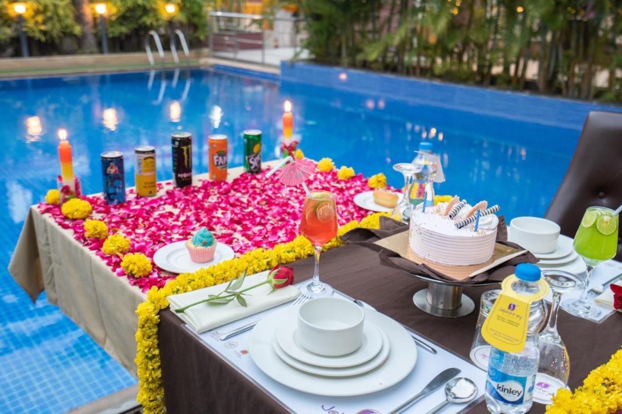 Jalashray Resort Nadiad Экстерьер фото