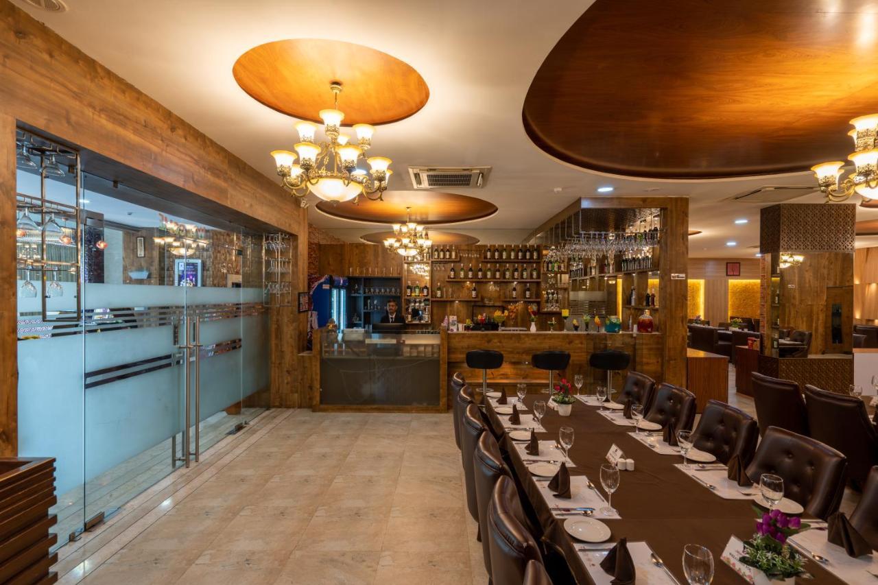 Jalashray Resort Nadiad Экстерьер фото