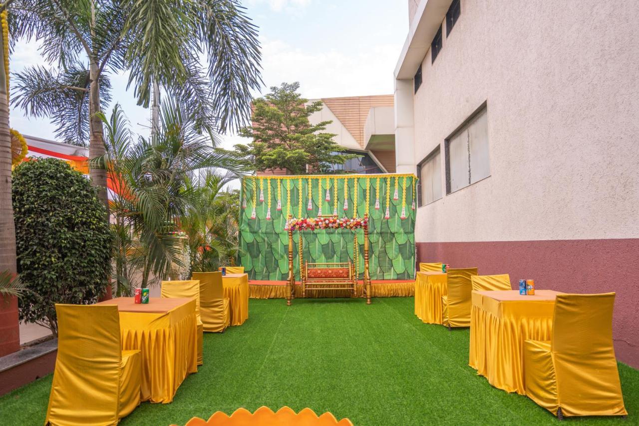 Jalashray Resort Nadiad Экстерьер фото