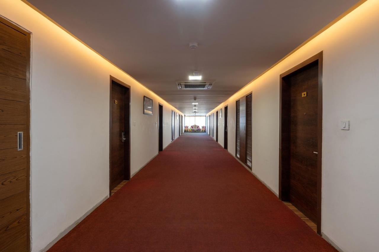 Jalashray Resort Nadiad Экстерьер фото